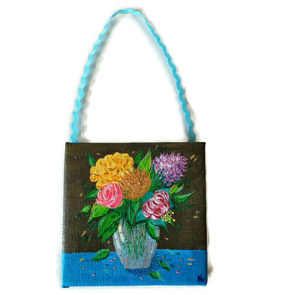 gallery item